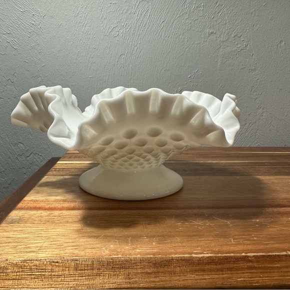 White Ruffled Milk Glass Compote Pedestal Bowl - Picture 5 of 9